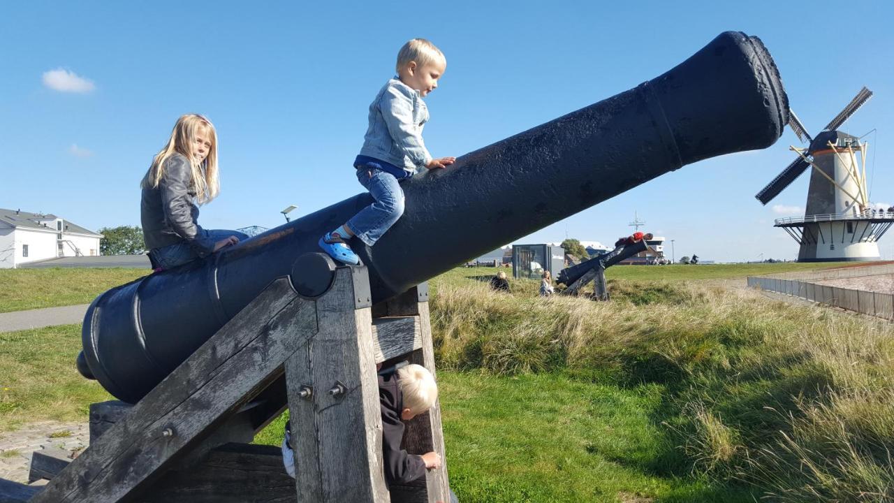 Appartement Havenzicht, Gelegen Aan Zee Met Zeezicht Влисинген Екстериор снимка