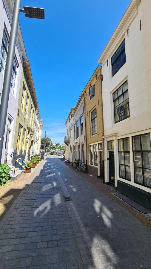 Appartement Havenzicht, Gelegen Aan Zee Met Zeezicht Влисинген Екстериор снимка
